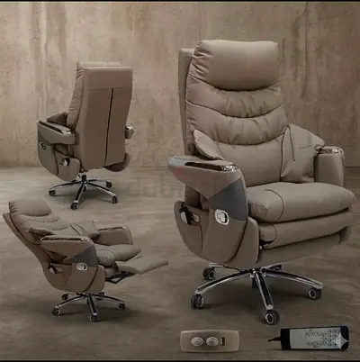 Comfortable Recliner Chair with Remote Control