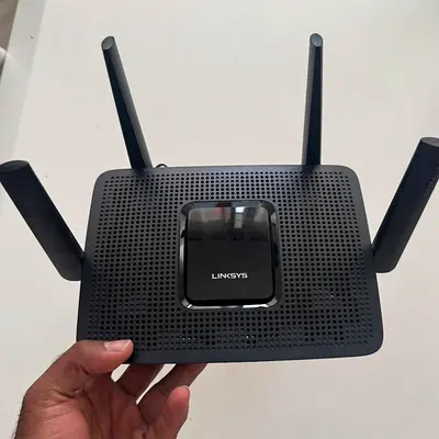 Linksys MR8300 AC2200 Tri-Band Mesh Wi-Fi Router | Gigabit | MU-MIMO | Mesh Ready