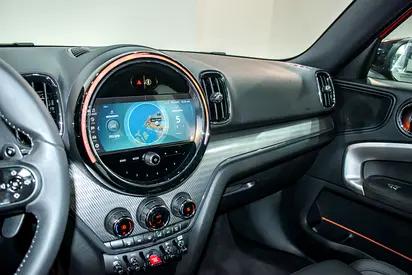 صورة 10 لـ 2024 MINI COOPER