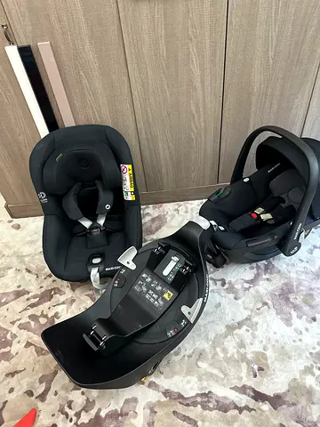 Maxicosi pebble 360 car seat and pearl 360car seat with rotating isofix base