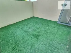 Ready to move-studio-green garden