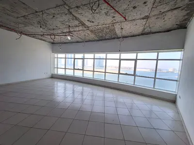 للايجار مكاتب في منطقة الخان  إطلالات بحرية