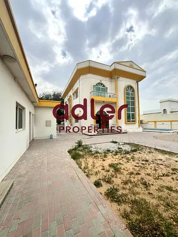 ELEGANT 8-ROOM LUXURY VILLA | SWIMMING POOL & SPACIOUS LIVING | EXPERIENCE LUXURY & SPACE