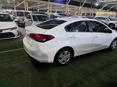 صورة 6 لـ 2017 KIA FORTE