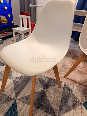 Dining chair