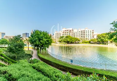 Upgraded 1Br | Full Lake View | Big Terrace