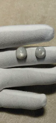 Beautiful Gray And White Sapphire Gemstone Earrings 20.25 carat