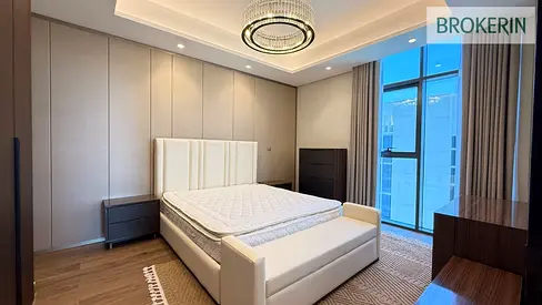 Luxury Living | High Floor Unit | Near Downtown
