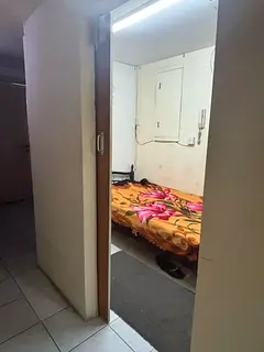 Bedspace 1 Male Big Room. Balcony Battub Cntrl Ac Free WiFi Dewa gym Pool 2min walk Burjman Metro