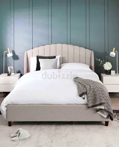 Stylish Bed with Elegant Headboard