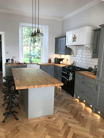 Stylish Kitchen Island with Stools