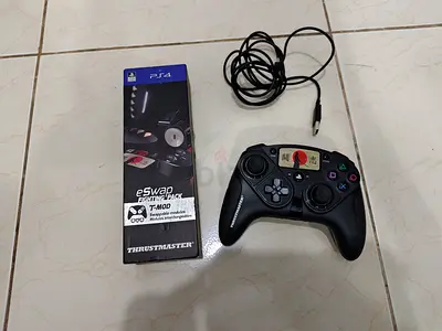 Thrustmaster eswap pro ps4 wired controller