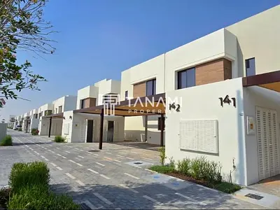 Hot Price | 3BR TH w Maid Room | Spacious Layout