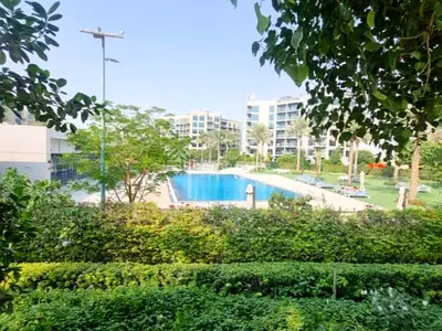 Spacious Layout | Vacant on Transfer |