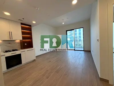 1 Bedroom | The Hamilton Town Square | Balcony & Pool Access