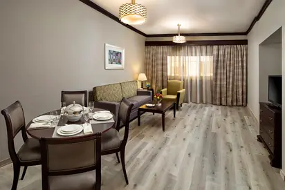 Executive Long Stay at Savoy – Fully Serviced Living, with Parking & Housekeeping | No Bills or Contracts