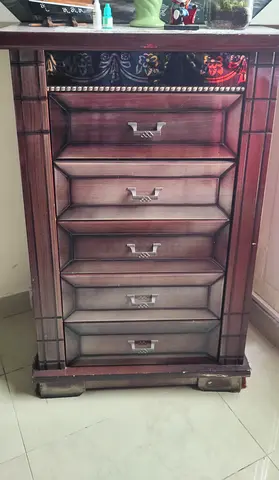 Elegant Wooden Dresser with five Drawers