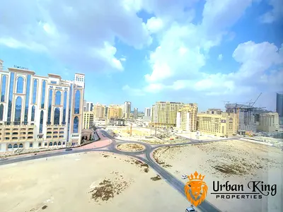 Near to Metro | Modern Kitchen & Separat Laundry | Big Balcony with Elegant View