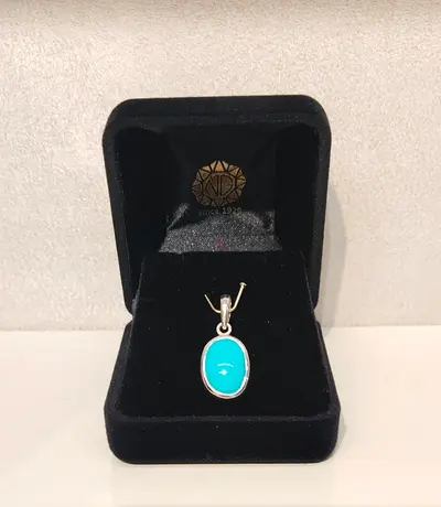 Beautiful Turquoise stone (5.275 carat) silver Pendant ( Get Toshiba 32 inch Smart Led TV free)
