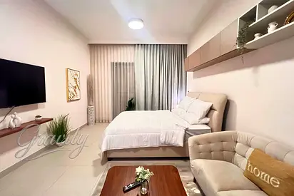 Modern Fully Furnished Studio | Prime Al Jaddaf Location | Al Waleed Garden With Zero Commission