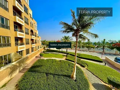 Amazing Community - Great Amenities - Book Now!