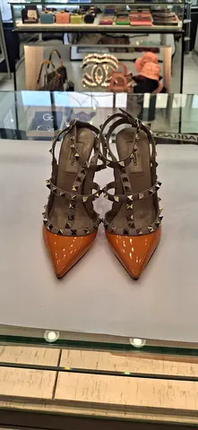 Stylish Pointed-Toe Heels with Studded Straps