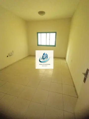 spacious 1 bhk with balcony just opposite of sahara center available