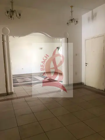 Villa for rent in Al Garhoud