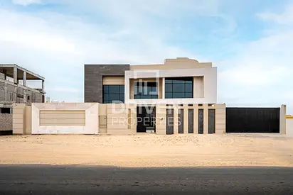 Ready to move in | Brand New and Upgraded Villa