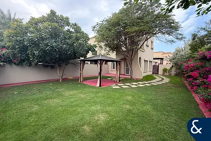 Full Lake View | 4E | Unfurnished