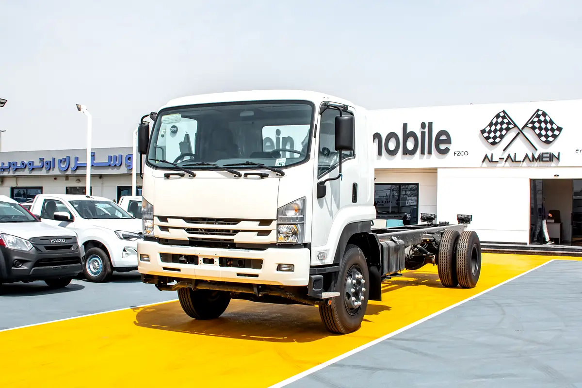 Isuzu F-SERIES 2026 — photo 1 of 15