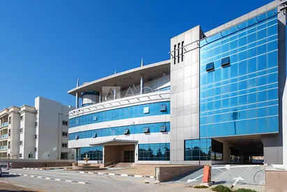 Prime Retail Space for Rent in 80 Park | High Footfall