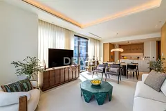 Stylish Apt with Maids Room | Corner Unit