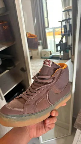 nike blazers size 45 (NEVER WORN)
