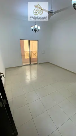 غرفتين وصاله مع اتنين حمام موقع متميز ومساحه ممتازه وتكييف مركزي واطلاله مفتوحه وقريبه من كل الخدمات