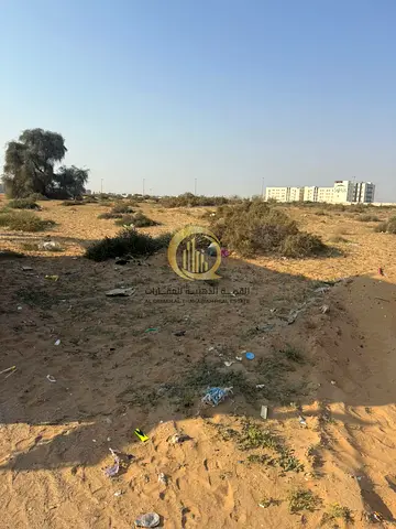 للبيع ارض زاويه بمدينه الامارات الصناعيه بالصجعه بموقع استراتيجي بلوك 2 شارع الاسكراب والمزادات مساحه الارض 114,040 قدم