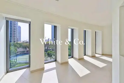 Investment | Dubai Mall Access | Bright Layout