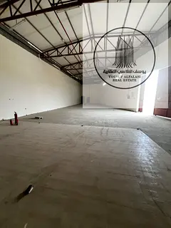 Prime Rental Opportunity – Warehouse in a Strategic Location on a Main Street