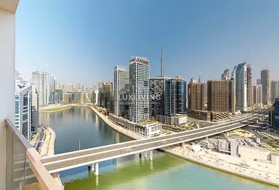 Lake&amp;Burj Khalifa View| Fully Furnished|12 Cheques