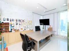 Fully Fitted | Vacant | Community view