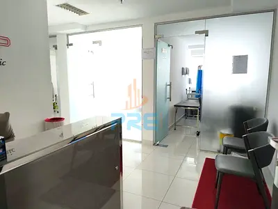 Three Glass Partition I Panoramic View I Ready to Move In