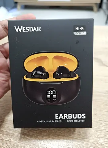 Wesdar Hi-Fi Earbuds with Noise Reduction Headset Wireless Headphones Gift Men
