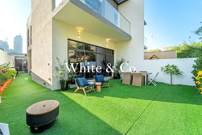 EXCLUSIVE | PARK BACKING | MODERN | VOT