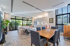 EXCLUSIVE | PARK BACKING | HIGH-SPEC