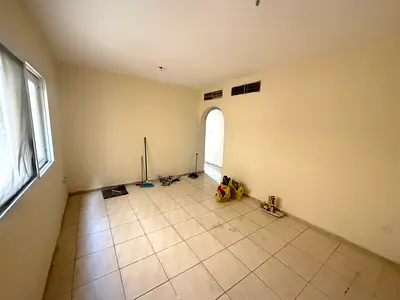 HUGE OFFER!!! MASTER ROOM 6 PAYMENT 35K 2 BHK APARTMENT WITH CENTRAL AC AND GASS