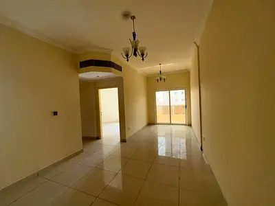 Two bedrooms and a living room / Excellent space / Large, vibrant area