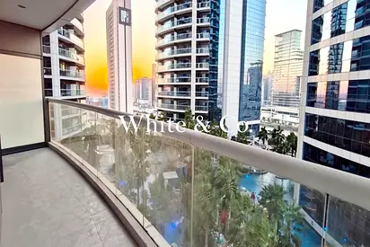 BURJ VIEW | SPACIOUS LAYOUT | LARGE BALCONY