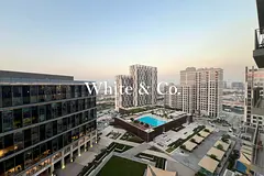 Corner Unit | Pool View | Spacious Unit