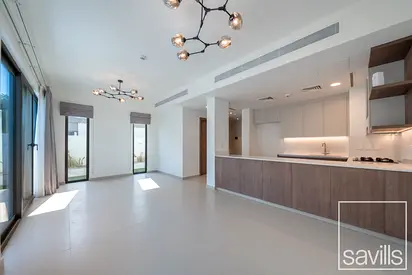 Vacant | Close to Pool | Internal Unit