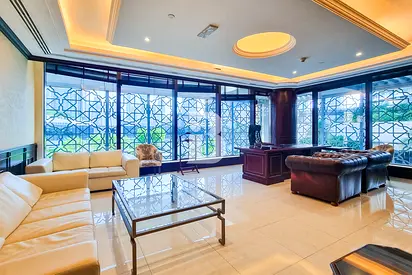 Furnished Office | 5 Parking | Emaar Square